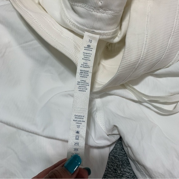 LULULEMON - Studio Crop II - Picture 8 of 8